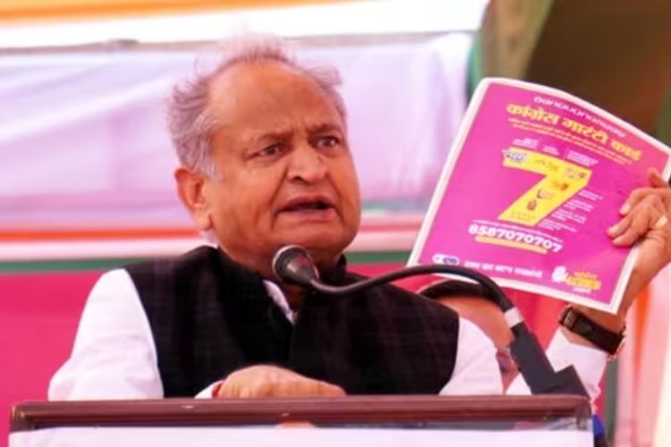 Congress Unveils Rajasthan Manifesto with Promises of Caste Census and Panchayat Level Recruitment
